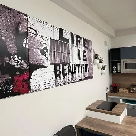 아파트 Barata 1 *